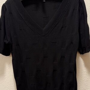 Elegant Black Textured V-Neck Sweater